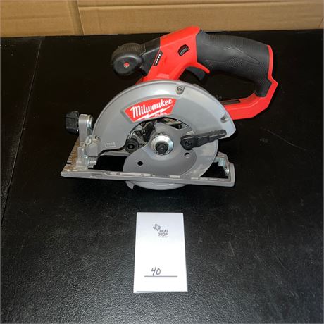Retail $149.00 Milwaukee M12 FUEL 5-3/8 in. Circular Saw Tool Only